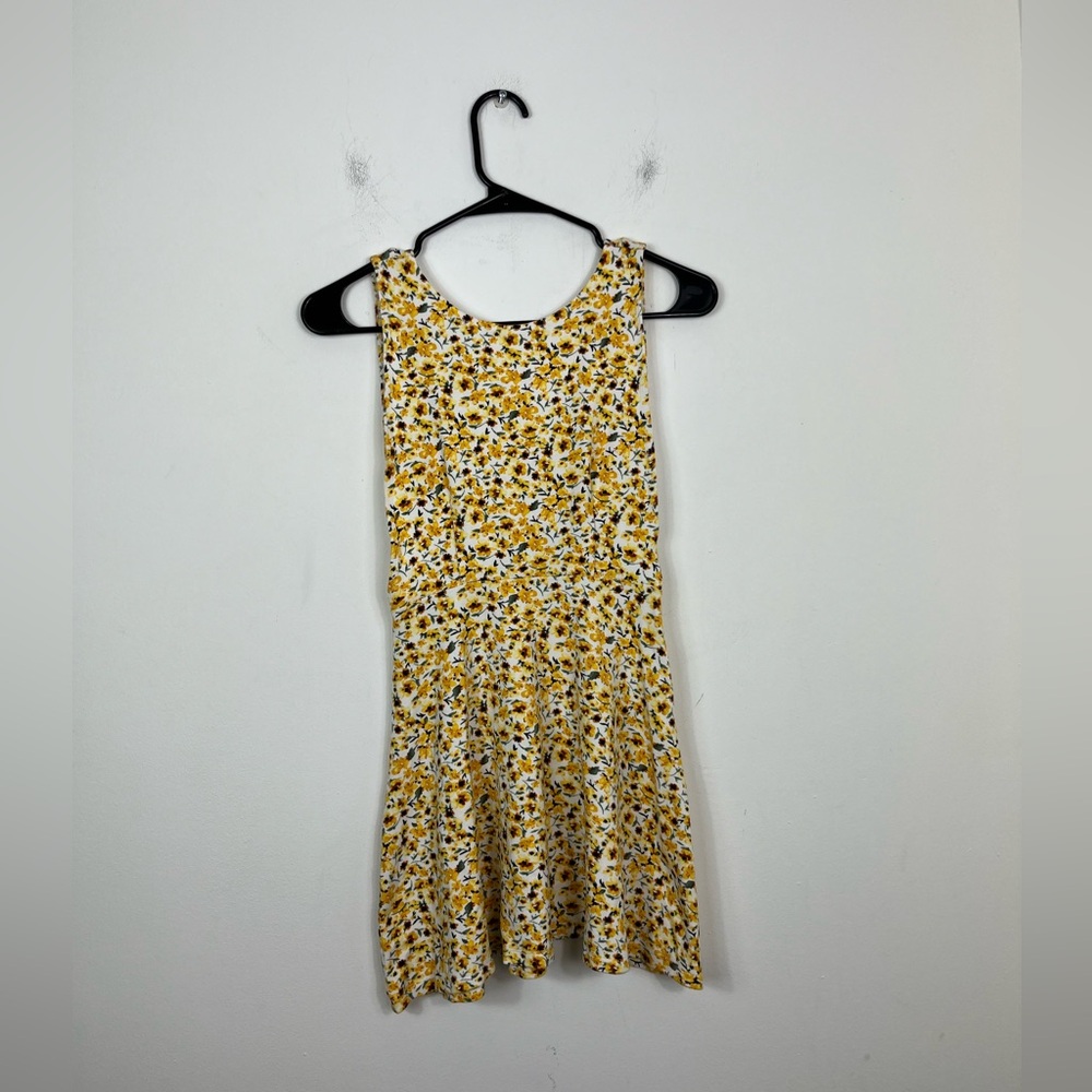 Forever 21 Open Back Floral Mini‎ Dress Sz S
